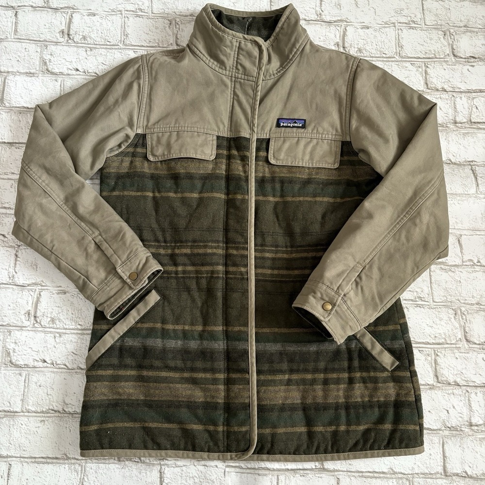 Patagonia Men's Two-Tone Khaki and Olive Green Ski Snow Jacket